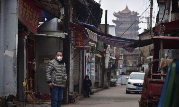 Chinese Official Exposes Lax Coronavirus Control Measures in Wuhan Community