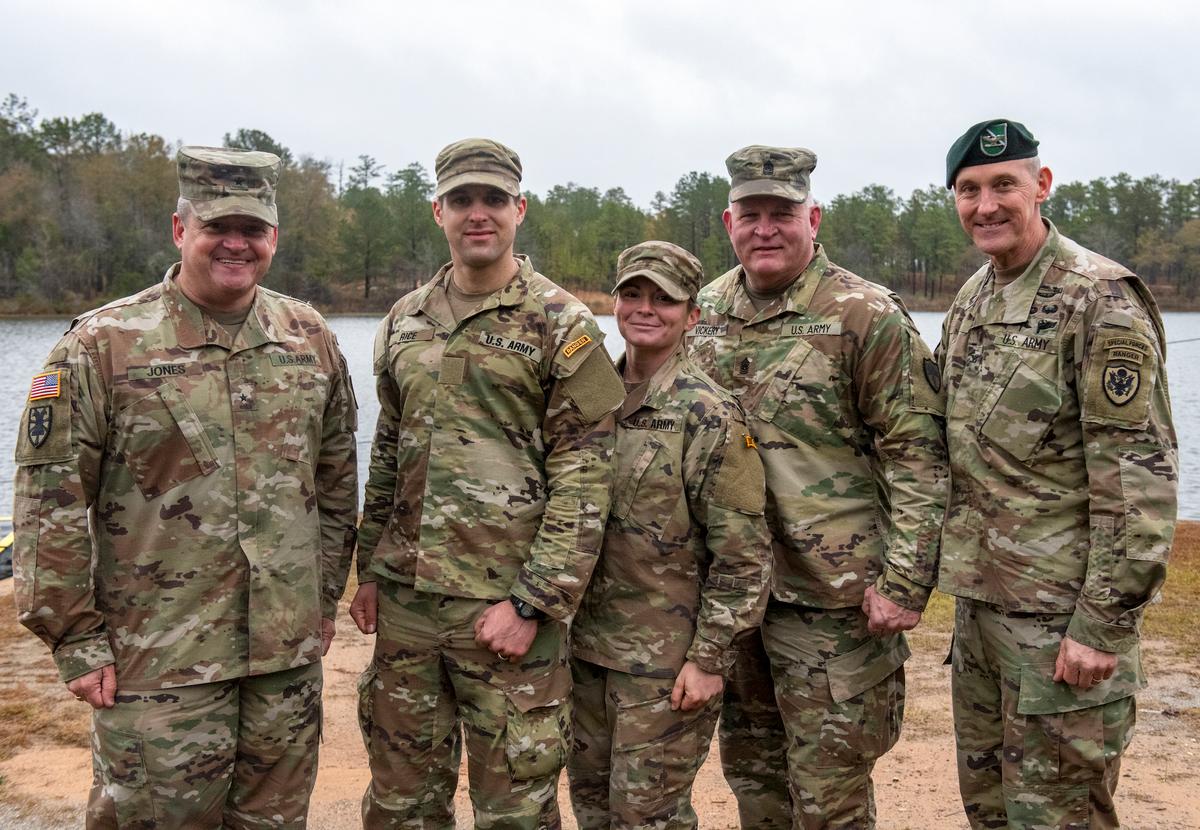 (L–R) South Carolina National Guard senior leaders: Brig. Gen. Jones, Sgt. Maj. Vickery, Col. Jones, Lt. Rice, and Sgt. Smiley at the U.S. Army Ranger School graduation at Fort Benning, Georgia, on Dec. 13, 2019 (<a href="https://www.dvidshub.net/image/5979572/south-carolina-national-guard-soldier-graduate-us-army-ranger-school">Sgt. Brian Calhoun</a>/South Carolina National Guard/U.S. Army National Guard)