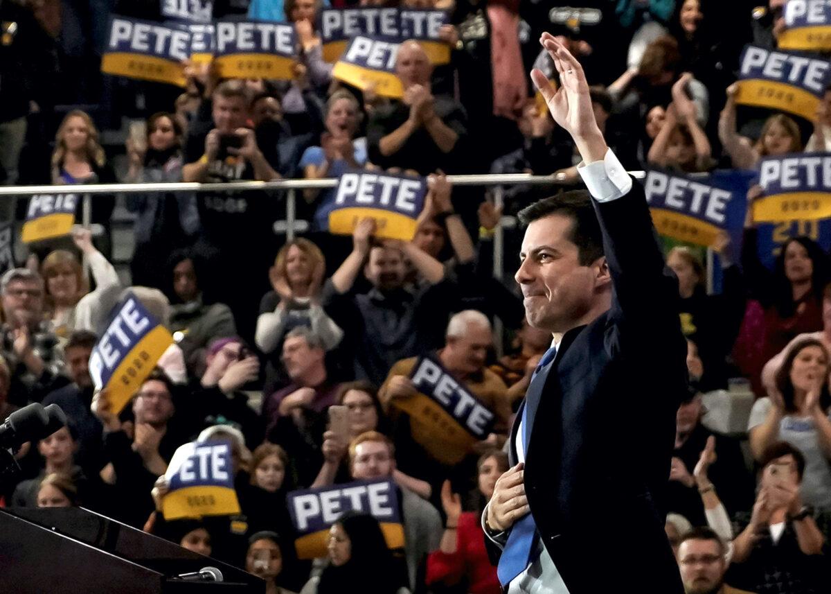 Democratic presidential candidate former South Bend, Indiana Mayor Pete Buttigieg attends a campaign event in Raleigh, North Carolina on Feb. 29, 2020. (Eric Thayer/Reuters)