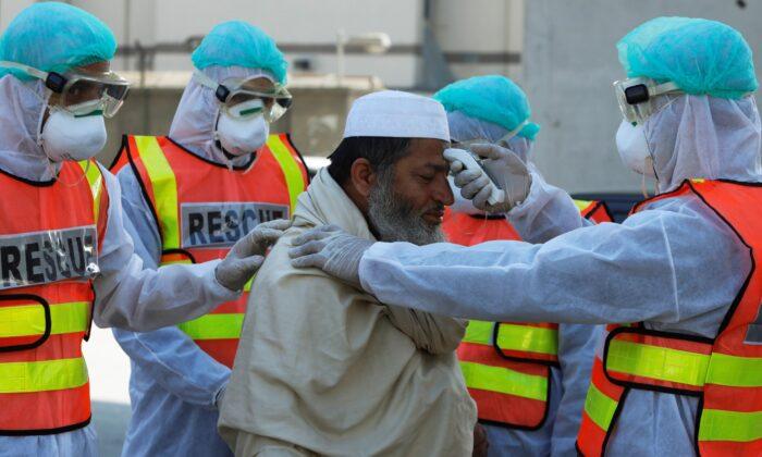 Pakistan’s Largest City Shuts Schools for 2 Weeks Over Virus Fears