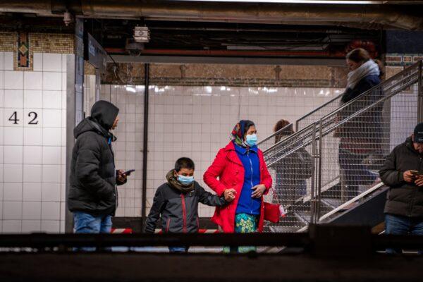Travelers wear medical masks at Grand Central station in New York City on March 5, 2020. (David Dee Delgado/Getty Images)