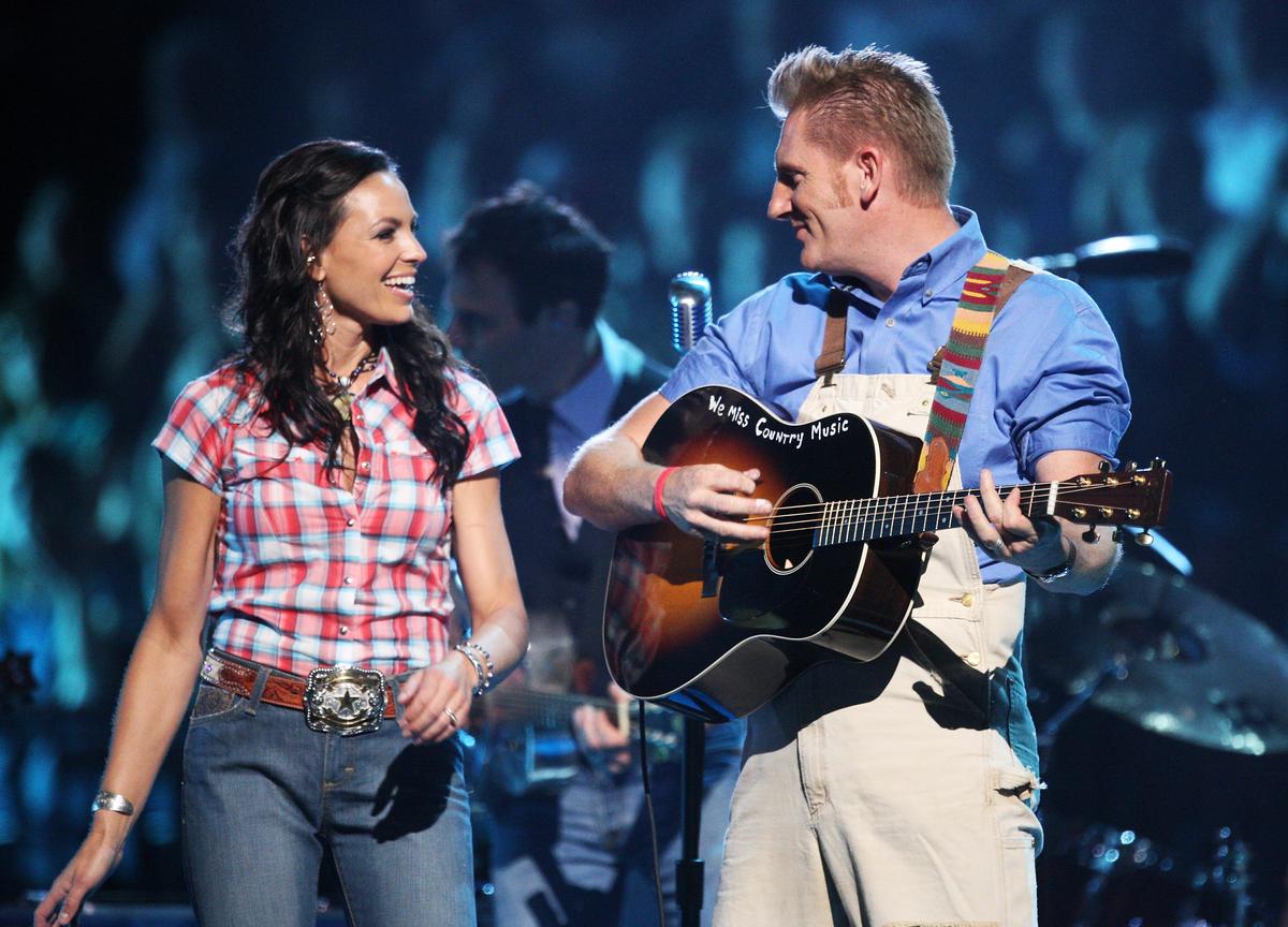 Joey + Rory performs onstage during the 2009 CMT Music Awards at the Sommet Center in Nashville, Tennessee, on June 16, 2009 (Jason Merritt/Getty Images)