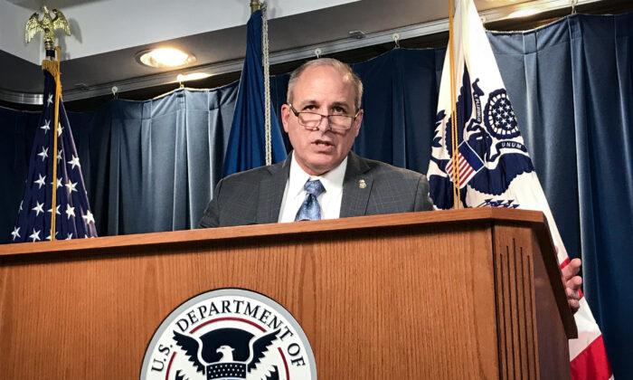 Cartels Are Exploiting US Government App for Illegal Immigrants, Says Former Border Chief