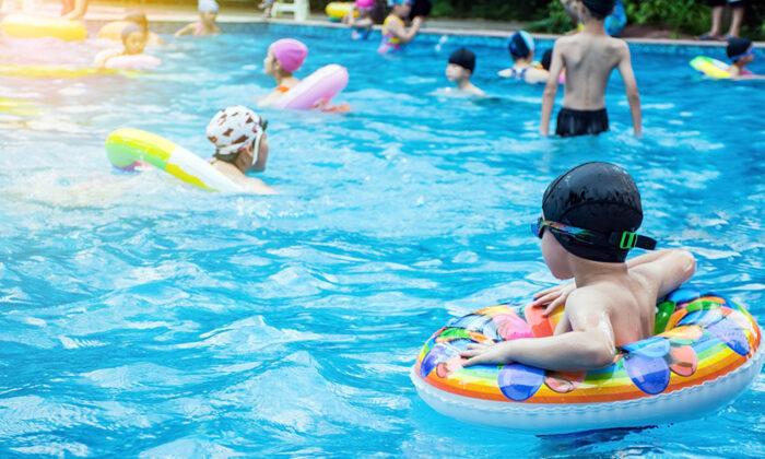 ‘I Saw Red’: Protective Mom Defends Daughter After Boys Call Her ‘Fat and Ugly’ at Public Pool