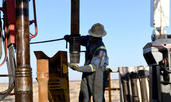 Ban on Drilling Would Cost 1 Million Jobs, Petroleum Body Says