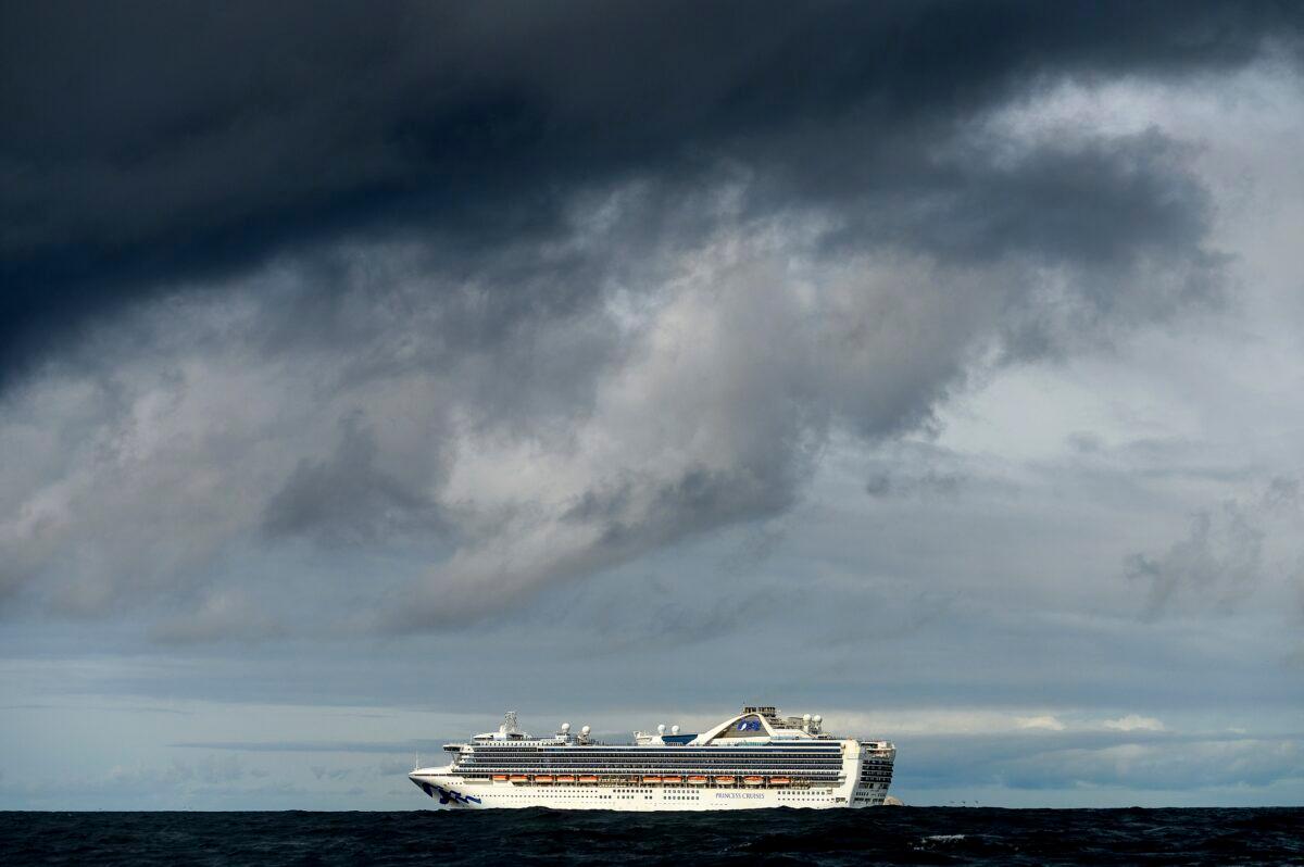 Carrying multiple people who have tested positive for COVID-19, the Grand Princess maintains a holding pattern about 30 miles off the coast of San Francisco on March 8, 2020. (Noah Berger/AP Photo)