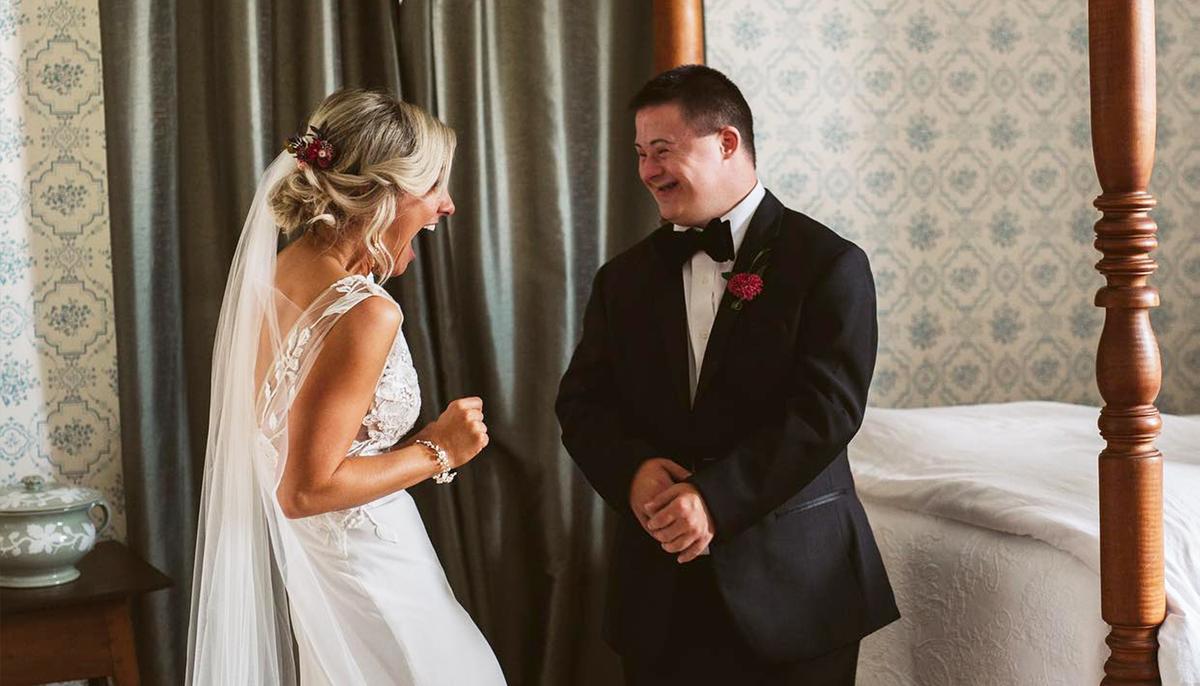 Touching ‘First-Look’ Photos Between a Bride and Her Brother With Down Syndrome Go Viral