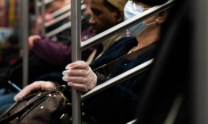NYC Mayor Recommends Against Using Subway During Rush Hour Due to Coronavirus