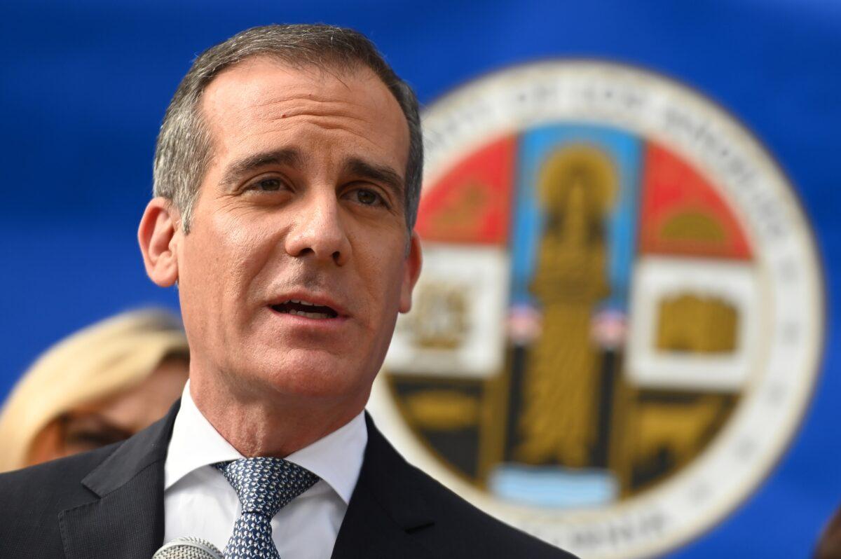 Los Angeles Mayor Eric Garcetti speaks at a Los Angeles County Health Department press conference on the CCP virus in Los Angeles, Calif., on March 4, 2020. (Robyn Beck/AFP via Getty Images)