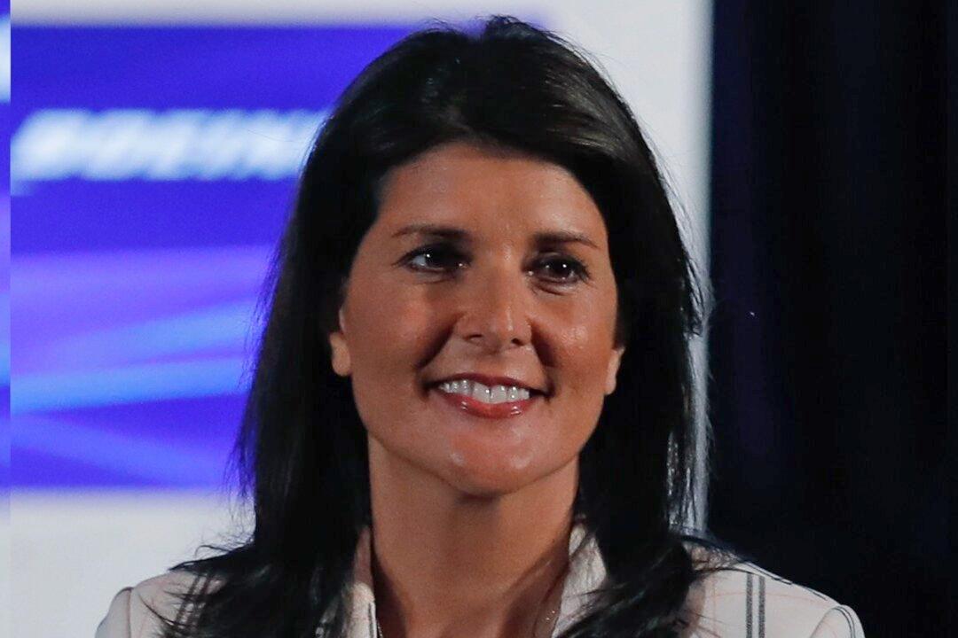 Nikki Haley Resigns From Boeing Board Over Airlines Bailout
