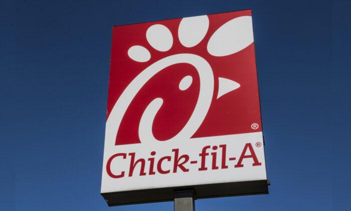 Chick-fil-A Delivers 1,000 Free Meals to Hospital Staff Amid CCP Virus Shutdown