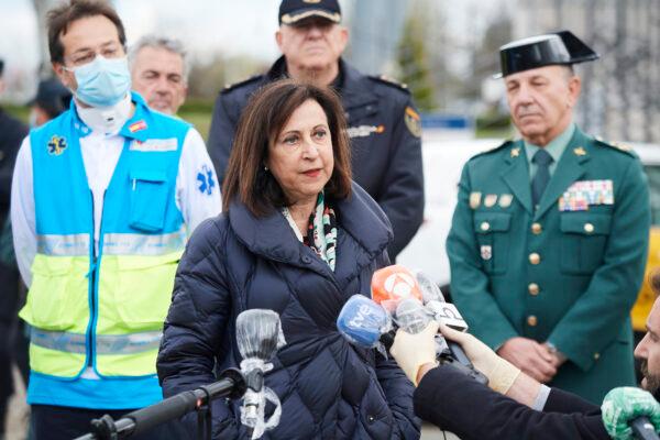Minister of Defence Margarita Robles (R) is seen giving a press conference in Madrid, Spain, on March 23, 2020. (Carlos Alvarez/Getty Images)