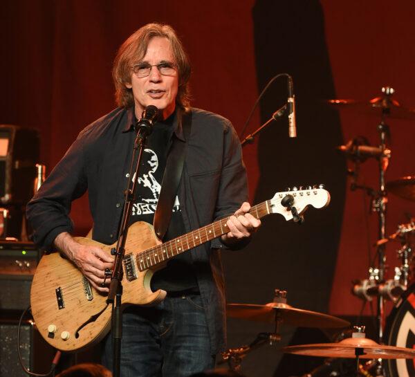 Musician Jackson Browne performs at Prophets of Rage and Friends' Anti Inaugural Ball at the Taragram Ballroom in Los Angeles, California, on Jan. 20, 2017. (Kevin Winter/Getty Images)