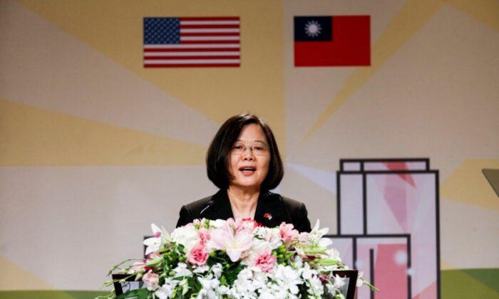 US Increases Support for Taiwan, China Threatens to Strike Back