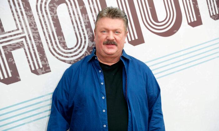 Joe Diffie’s Widow Rejects Alternative Theories About Country Star’s Death