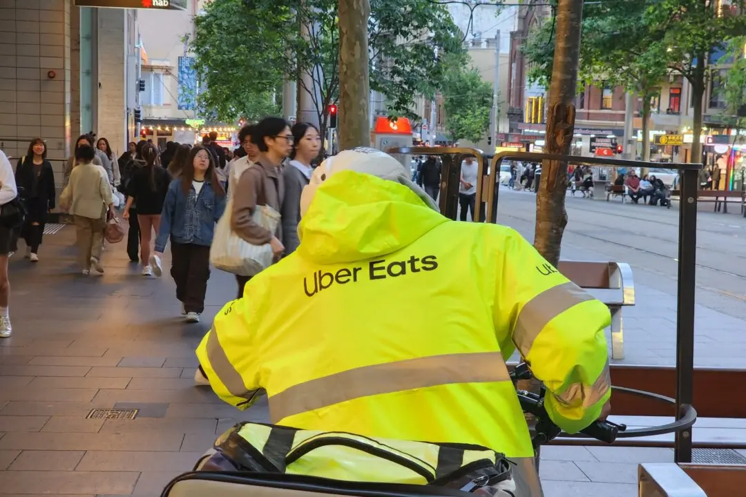 Australia’s Fair Work Mandates $31 Minimum Wage for Uber Eats, DoorDash Workers
