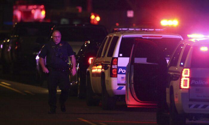 Phoenix Police Commander Killed, 2 Others Wounded in Shooting