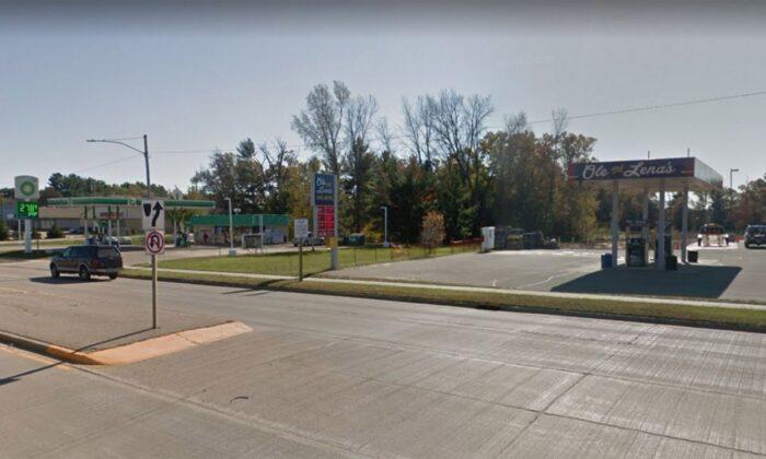 Wisconsin Station Selling Gas for 95 Cents per Gallon Amid Pandemic