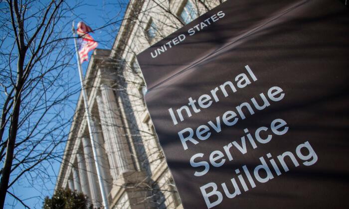 IRS Sends Out New Batch of $1,400 Stimulus Checks