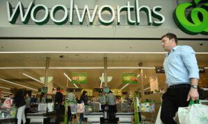 Woolworths Reduces Cash Withdrawals as Cashless Society Beckons
