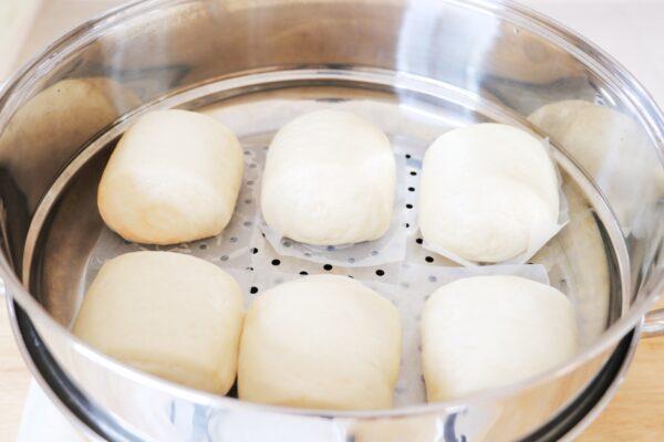 Freshly steamed buns. (CiCi Li)