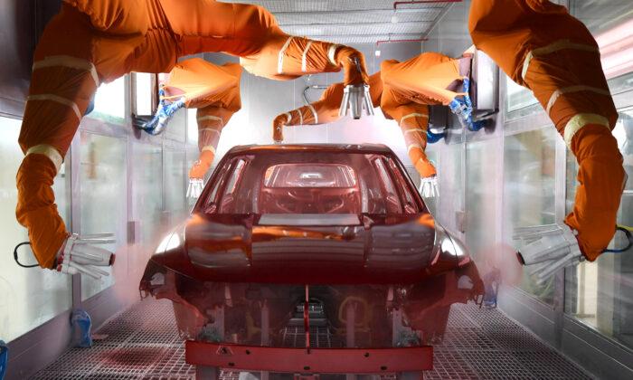 China’s Vehicle Production to Drop 11.5 Percent This Year: IHS Markit