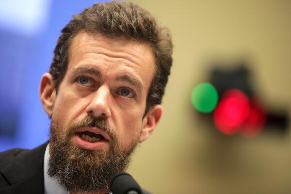  Jack Dorsey testifies during a hearing about Twitter's transparency and accountability, on Capitol Hill, in Washington on Sept. 5, 2018. (Drew Angerer/Getty Images)