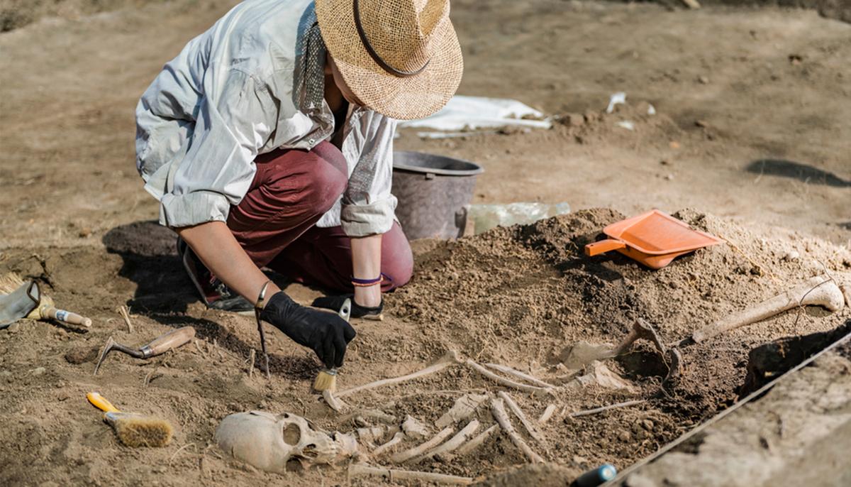 Scientists Discovered the Oldest Human Plague From 5,000-Year-Old Remains of a Woman