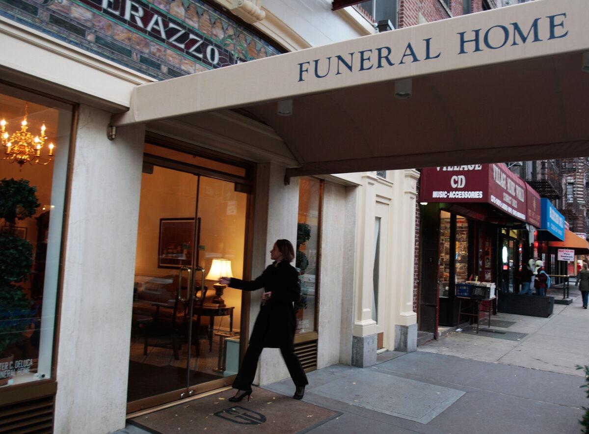 File image of Greenwich Village Funeral Home in New York City. (Chris Hondros/Getty Images)