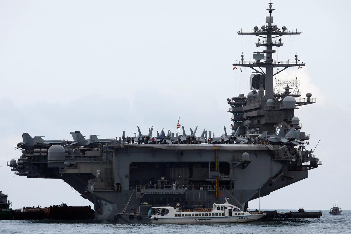 US Sailor From Virus-Stricken Aircraft Carrier Moved to ICU