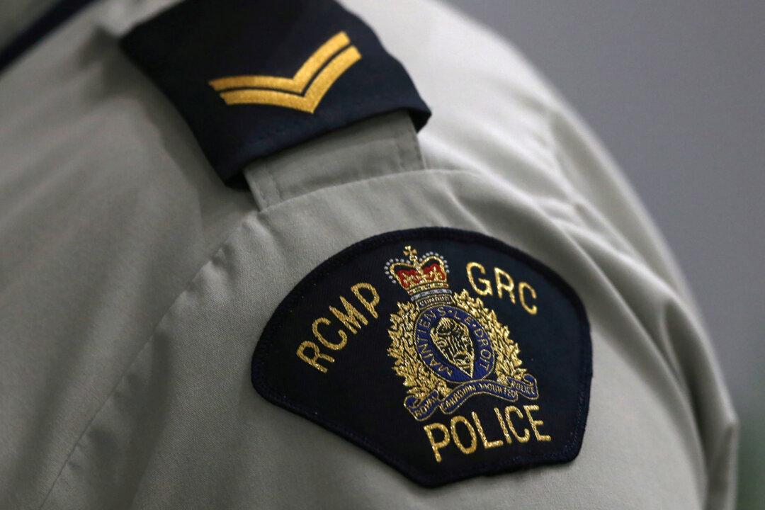 Canadian Police to Issue Fines of up to $1 Million for Violating Self-Quarantine