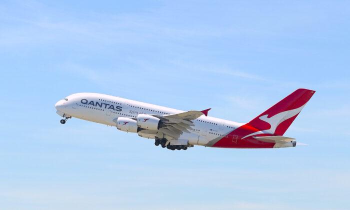 Flights From America and Singapore Will Be the First to Enter Australia