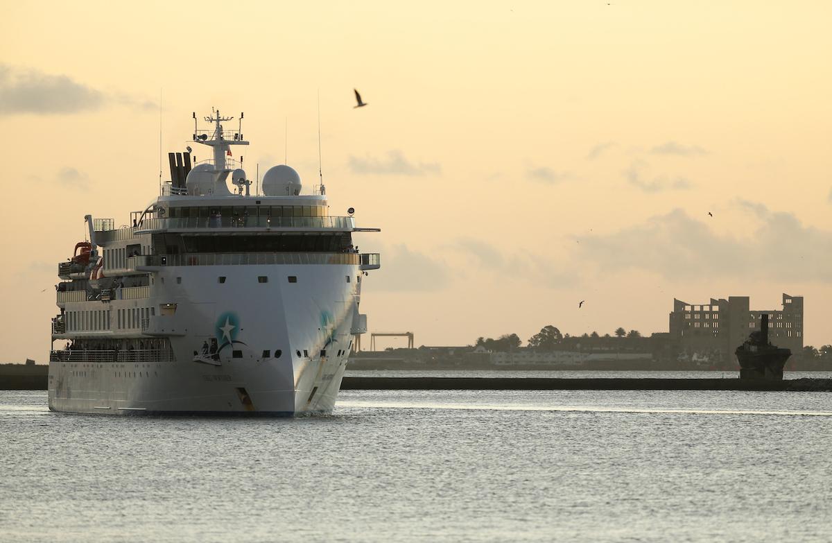 Uruguay Transports Australians, New Zealanders From Virus-Hit Cruise Ship