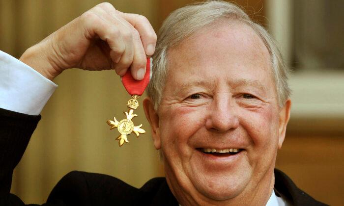 Comedian Tim Brooke-Taylor of ‘The Goodies’ Dies With COVID-19