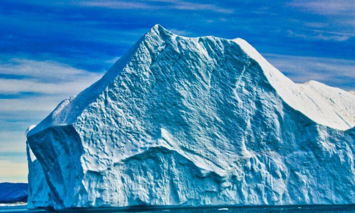Greenland: Land of Icebergs