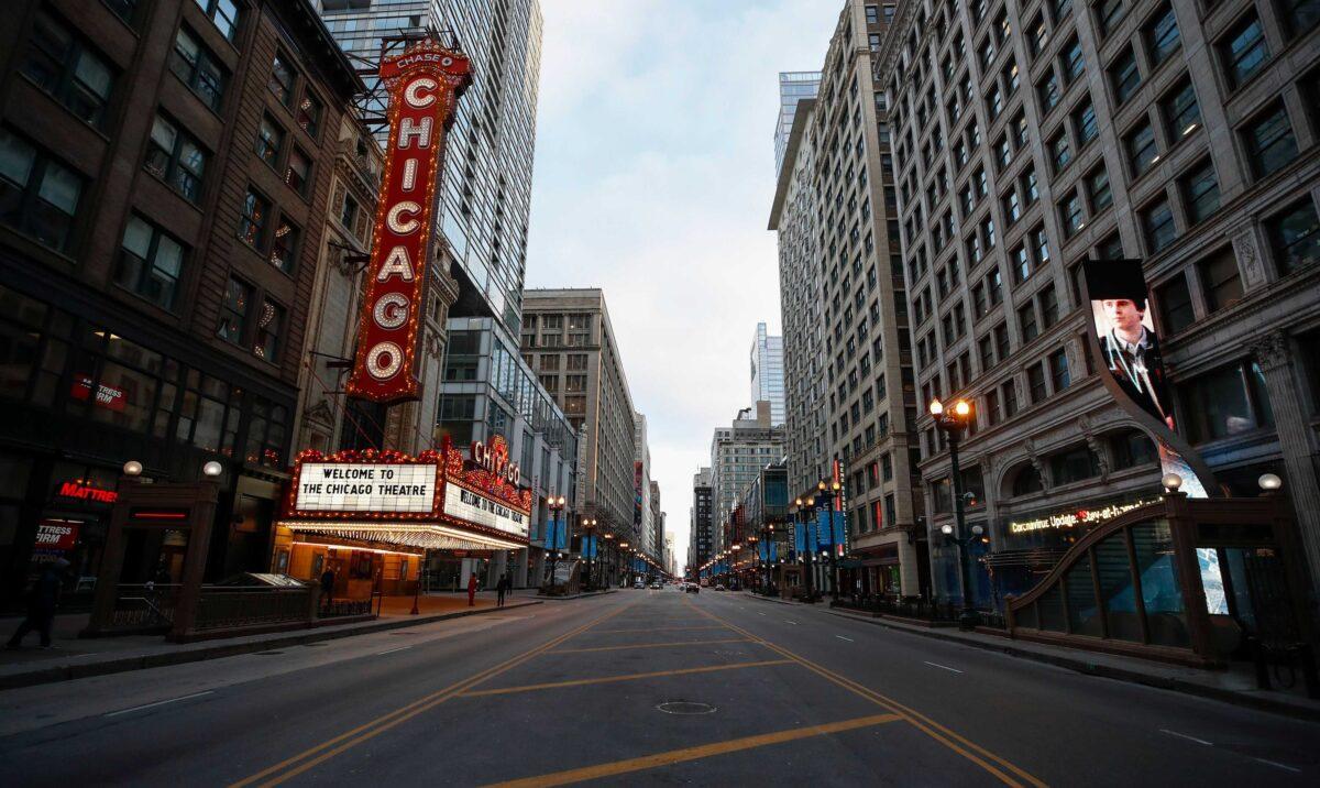Closed Chicago Theatre is seen in Chicago, Ill., on March 21, 2020. (Kamil Krzaczynski/AFP via Getty Images)