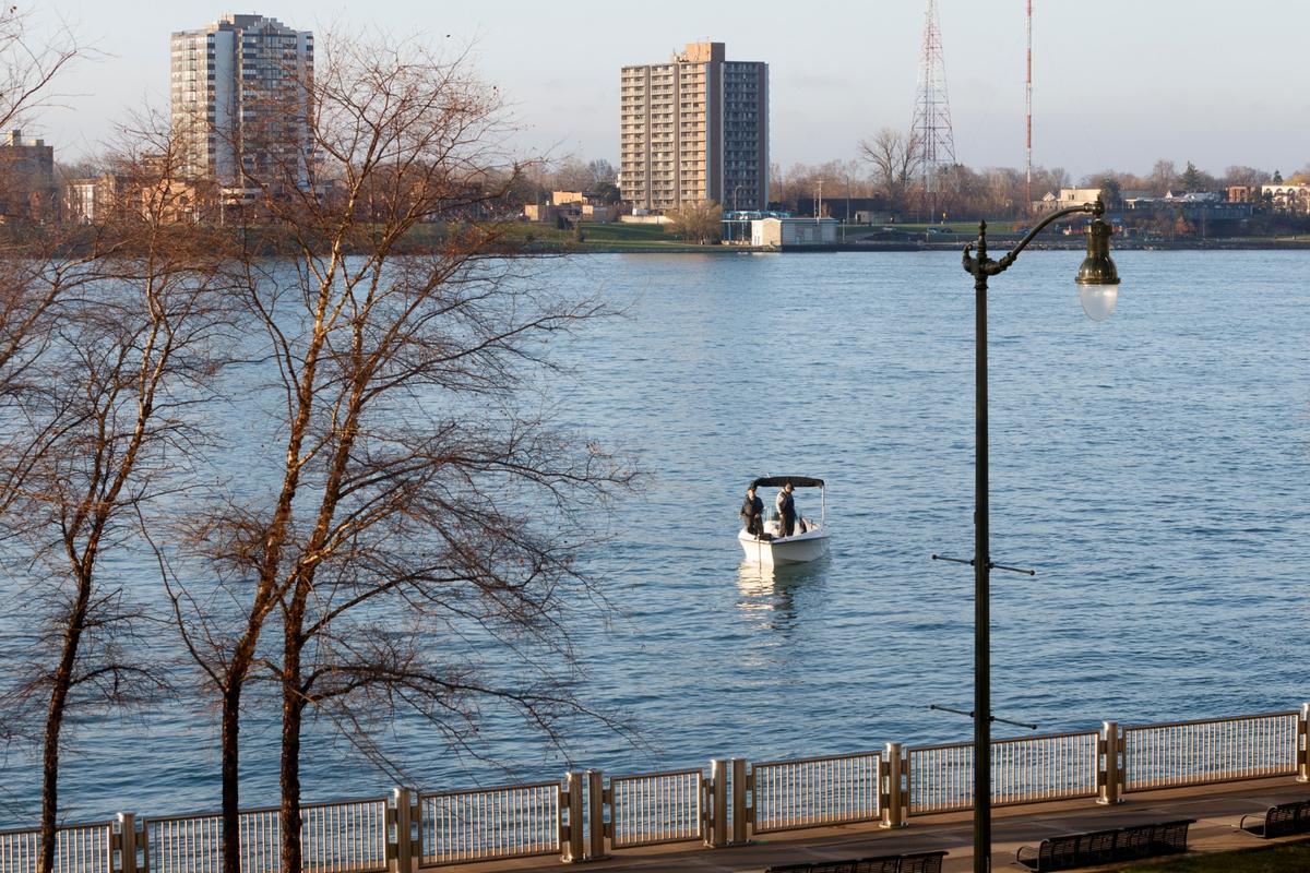 Luxury Tax on Cars, Planes, Boats Will Eliminate Hundreds of Jobs: Federal Finance Report