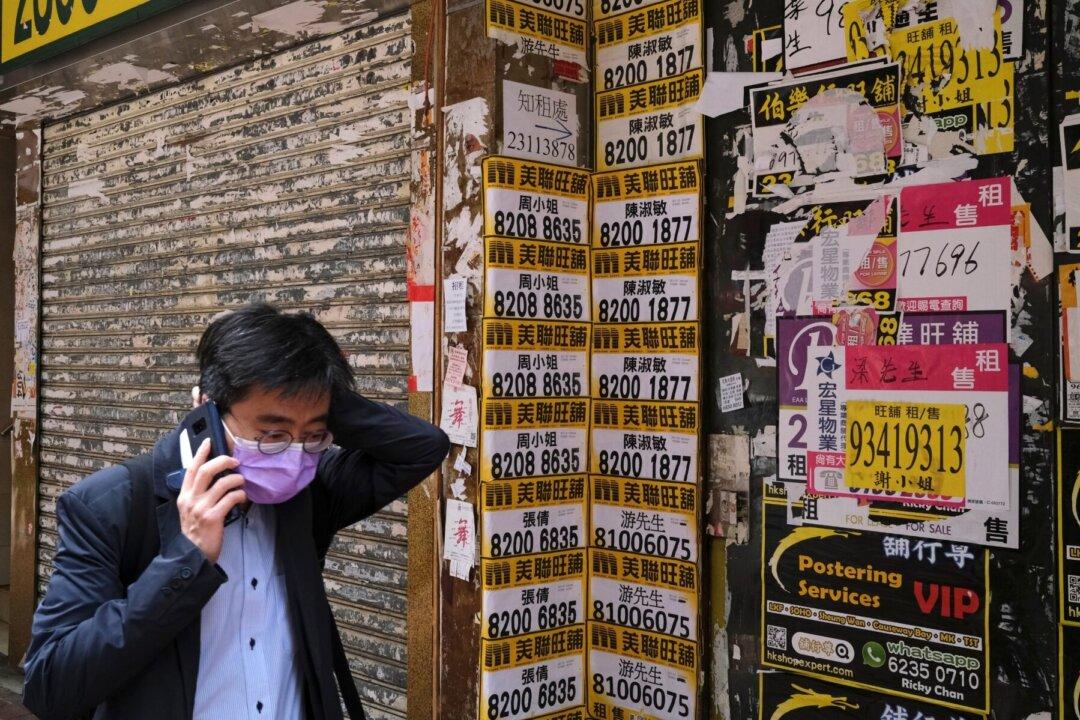 Hong Kong Expects 1/4 of Retail Stores to Close by End-2020: Report