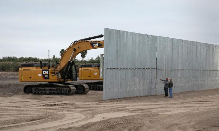 Democrats Are Asking the Trump Administration to Stop Border Wall Construction
