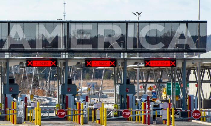 US-Canada Border to Remain Closed for Another Month
