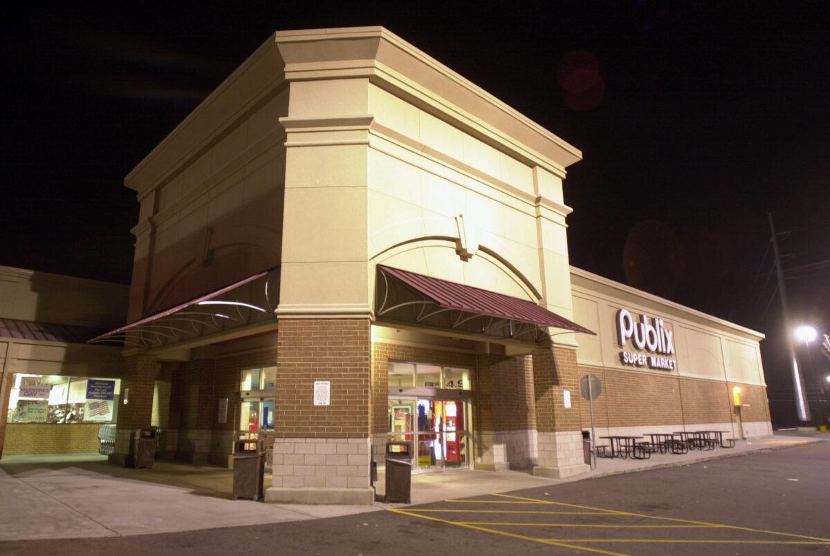 A Publix supermarket is seen in Norcross, Georgia, on Feb. 8, 2002. (Erik S. Lesser/Getty Images)