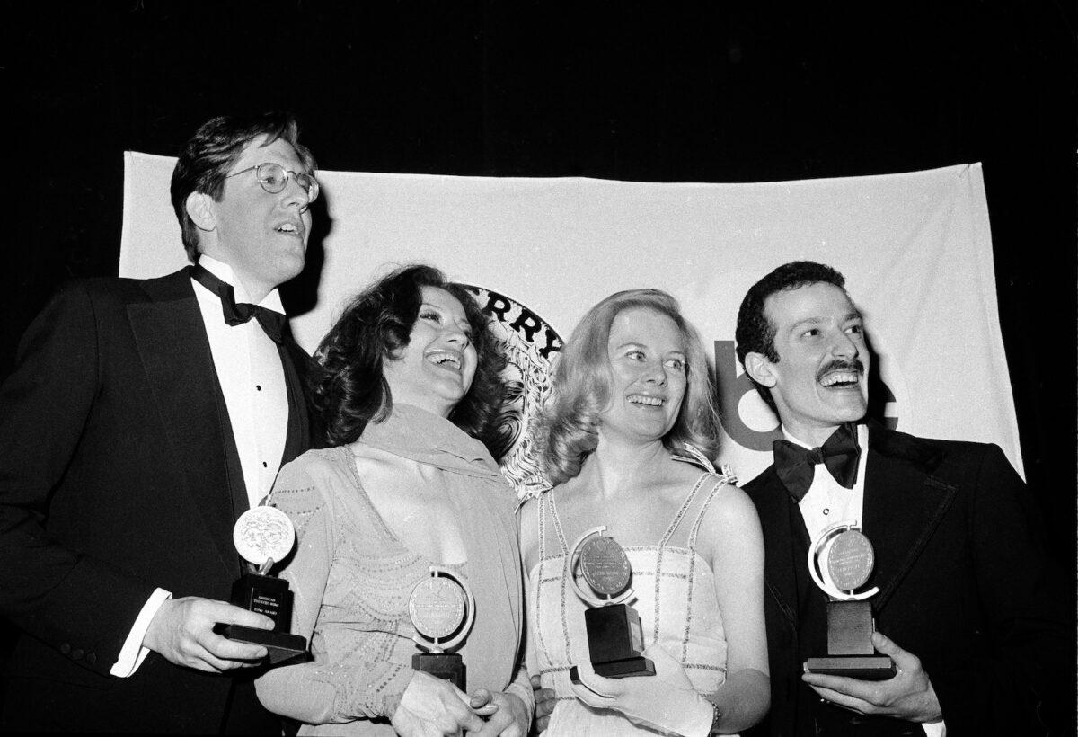 Tony winners, from left, Edward Herrmann, Carole Bishop, Shirley Knight and Sammy Williams, pose with their awards at the 30th Annual Tony Awards in New York,April 18, 1976. (AP)
