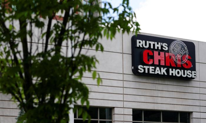 Ruth’s Chris Steak House to Repay $20 Million Government Loan