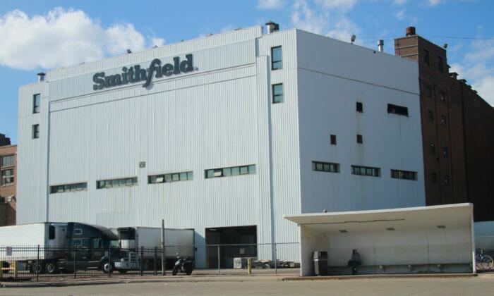 Smithfield Pork Plant Workers Say They Can’t Cover Mouths to Cough