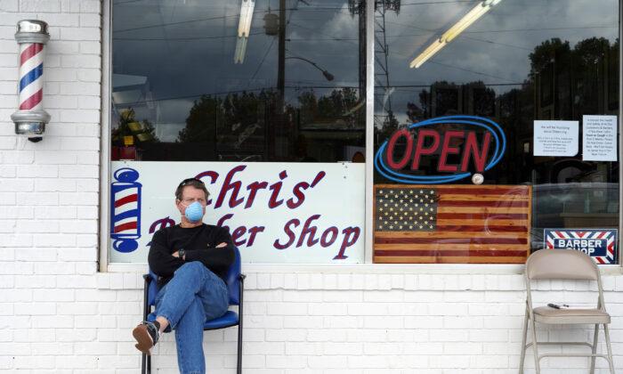 Orange County Barbershop Reopens in Defiance of State COVID-19 Order