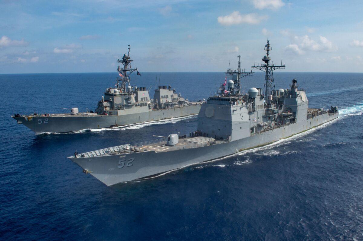 The guided-missile cruiser USS Bunker Hill (CG 52), front, and the Arleigh Burke-class guided-missile destroyer USS Barry (DDG 52) transit the South China Sea. (U.S. Navy photo by Mass Communication Specialist 3rd Class Nicholas V. Huynh/Released)