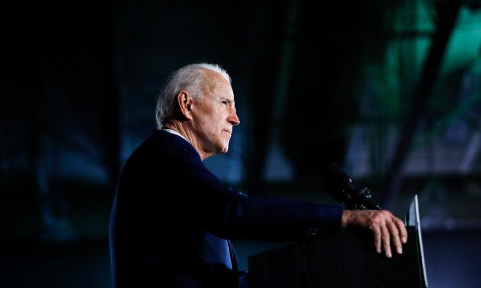 Biden Names 4 People to Oversee Search for Running Mate