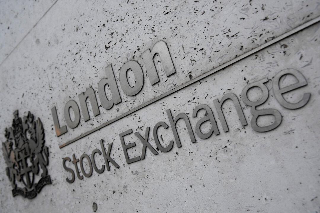 London Stock Exchange Warns on Supply Chain Shortages