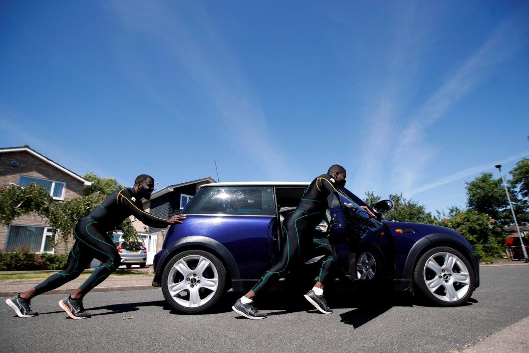 Jamaican Bobsleigh Team Push a Mini to Keep Olympic Dream Alive