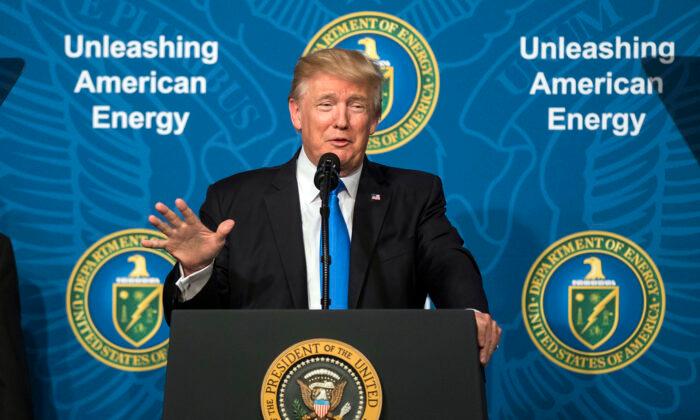 Trump Signs Order to Protect the US Electricity System: Energy Department